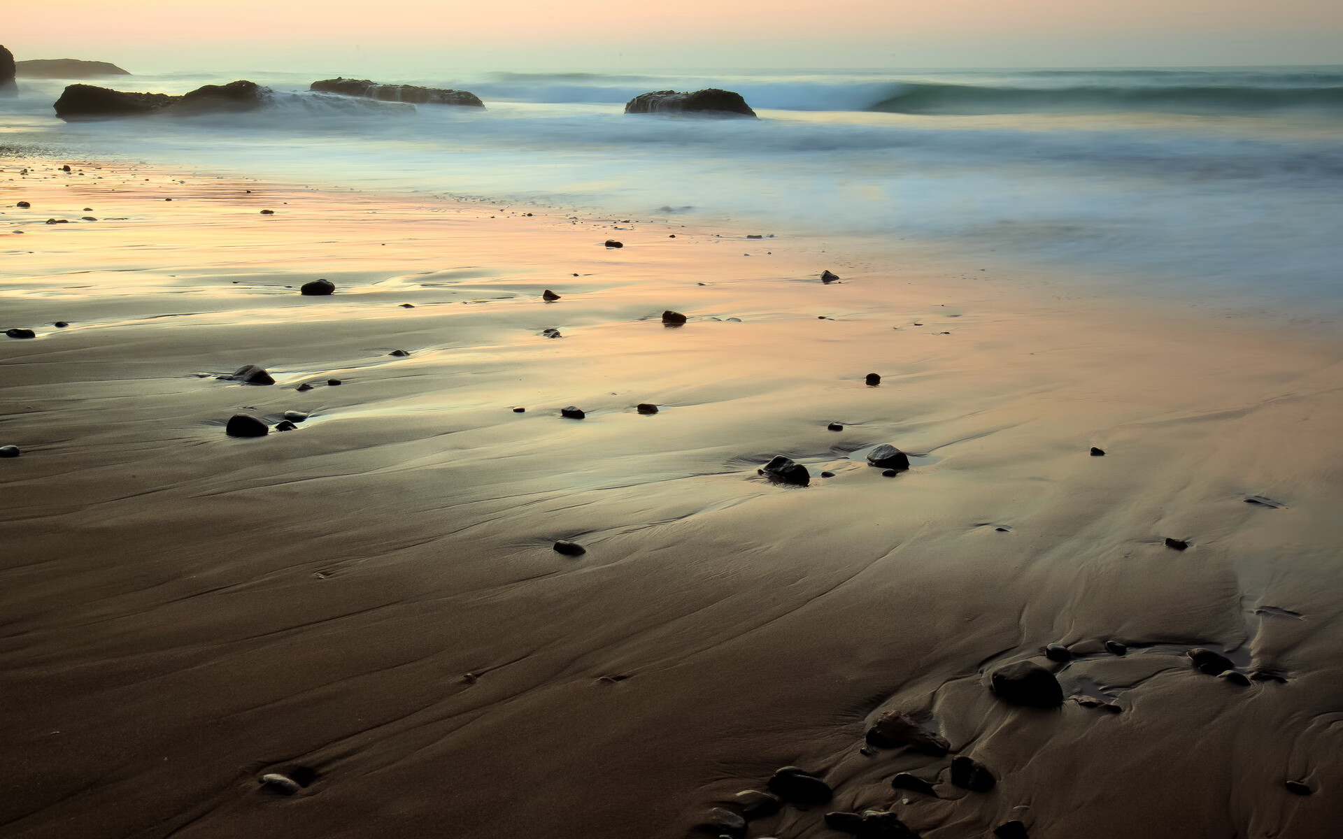 开云体育APP下载-上海申花新帅亮相,球队迎来新气象,上海申花 换帅
