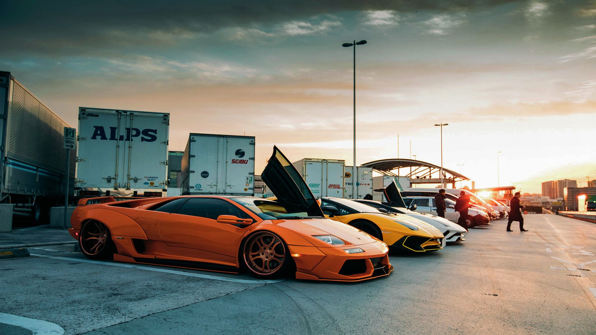 开云体育APP-篮球盛宴即将开幕,各大球队整装待发,篮球赛盛宴