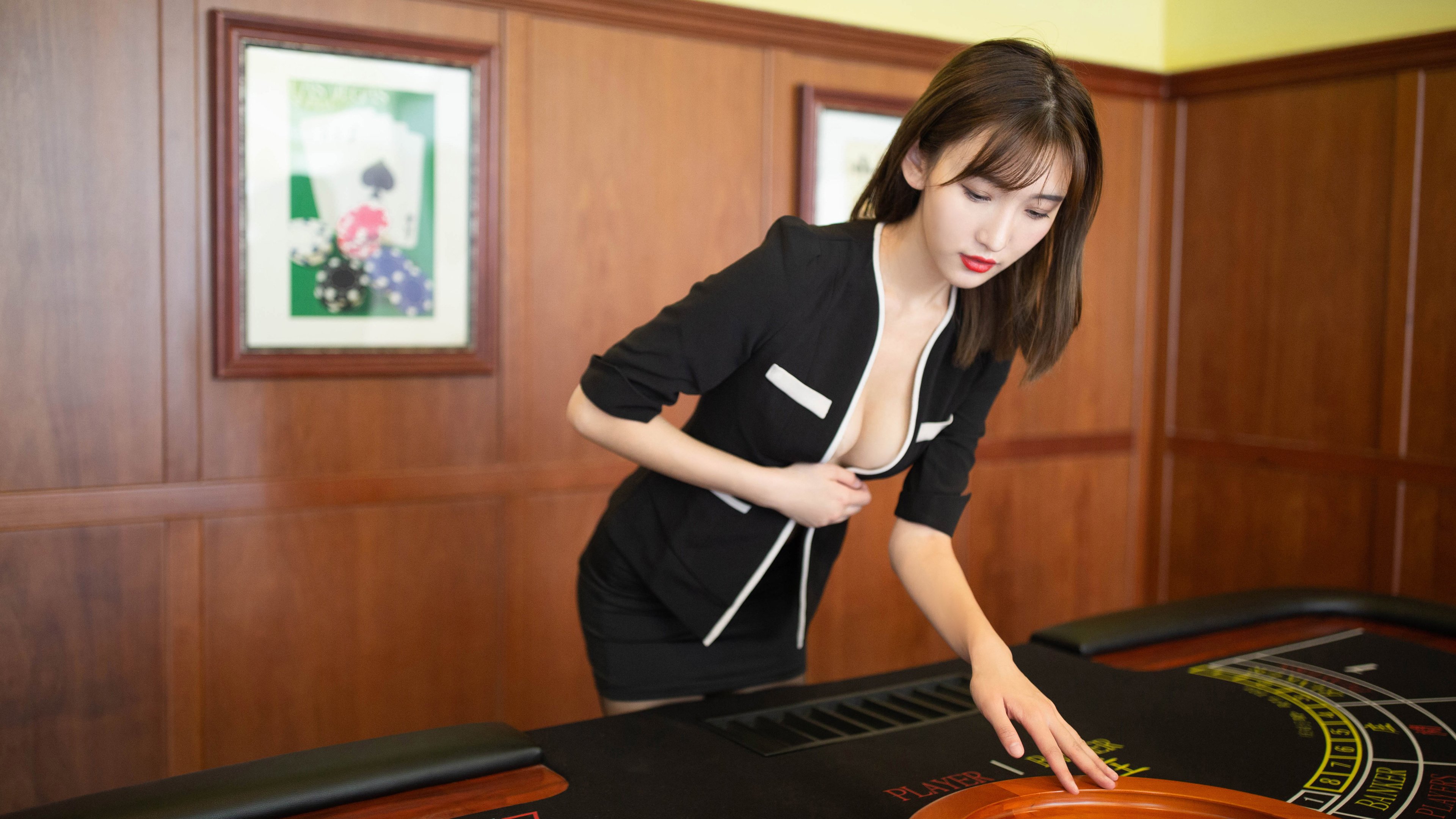 开云体育手机版-利物浦引进年轻中场球员,未来可期,利物浦中场大将