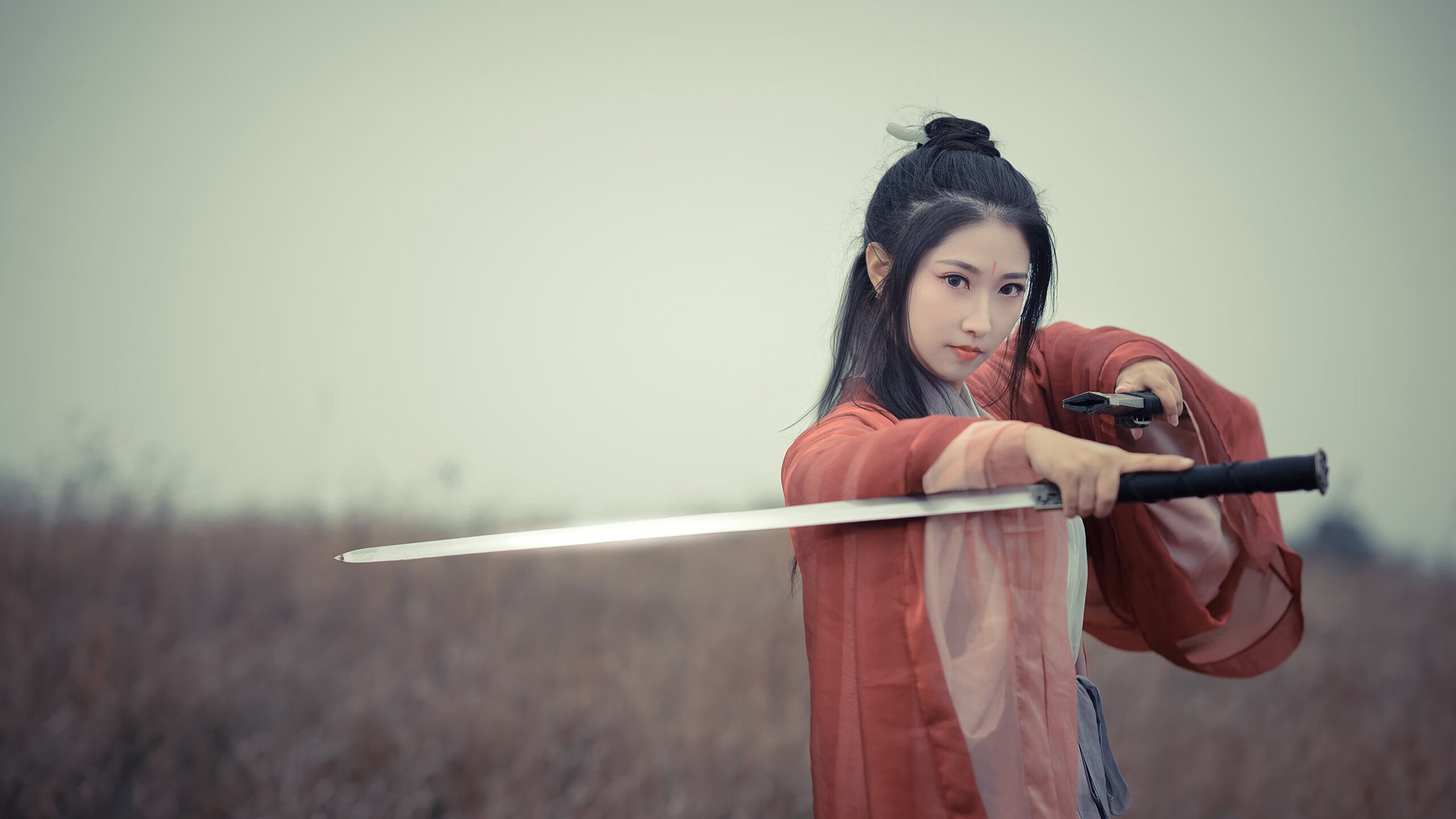 开云体育平台APP-弗赖堡主场击败实力劲旅，展现强大战斗力，弗赖堡主场球衣