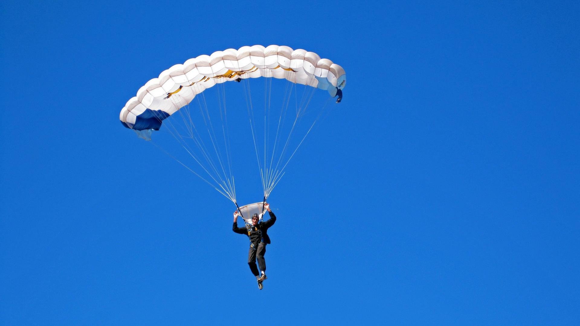 穿越火线 选手状态成为焦点，穿越火线职业选手画面设置